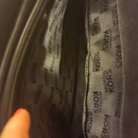 Nearly new Michael Kors Black Bag - Picture 4 of 6